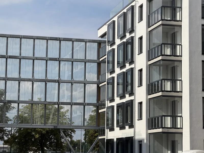 *WBS 140* Moderne 3-Zimmer-Wohnung mit Wintergarten — photo 1